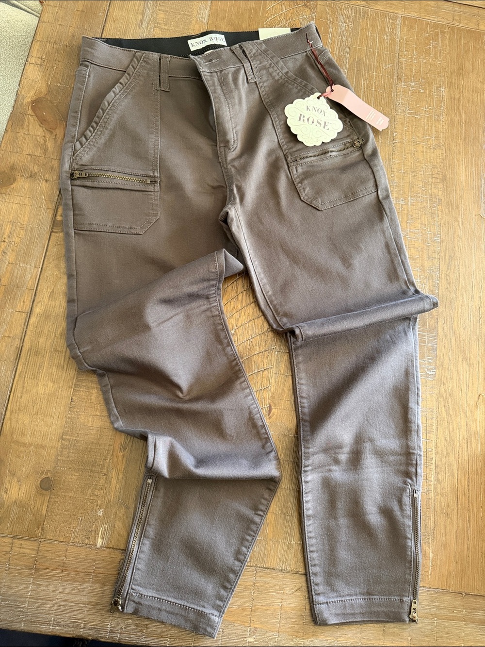 Knox Rose Women's Taupe Skinny Cargo Jeans with Zipper Details